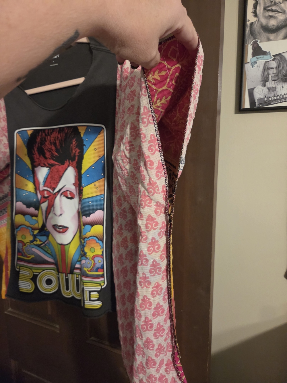 David Bowie Graphic Poncho-Sleeve Top - Grey & Pink - Picture 2 of 3